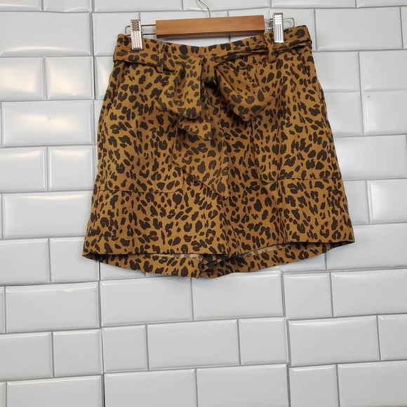 A NEW DAY | ANIMAL PRINT LEOPARD CINCHED WAIST DRESSY SHORT SHORTS WOMEN SIZE XS - Picture 5 of 17